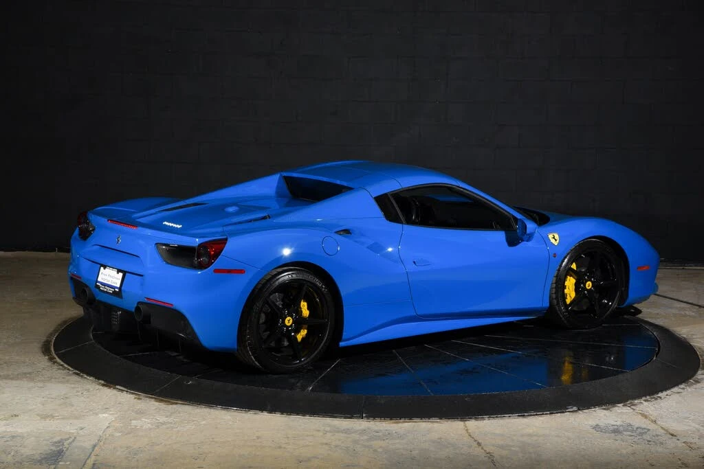 2017 Ferrari 488 Spider - Image 23 of 31