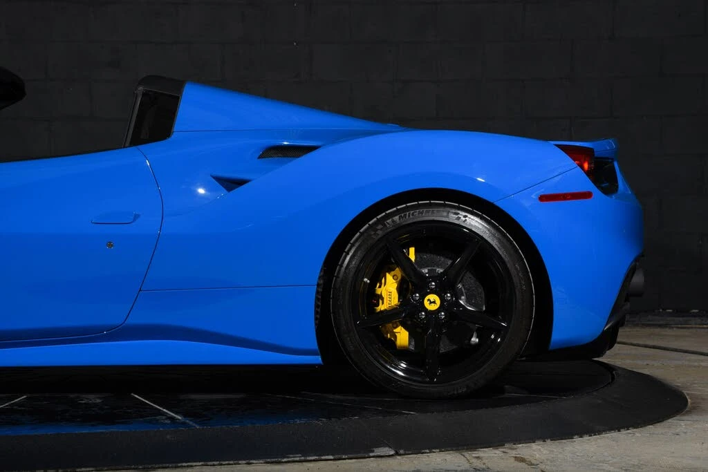2017 Ferrari 488 Spider - Image 26 of 31