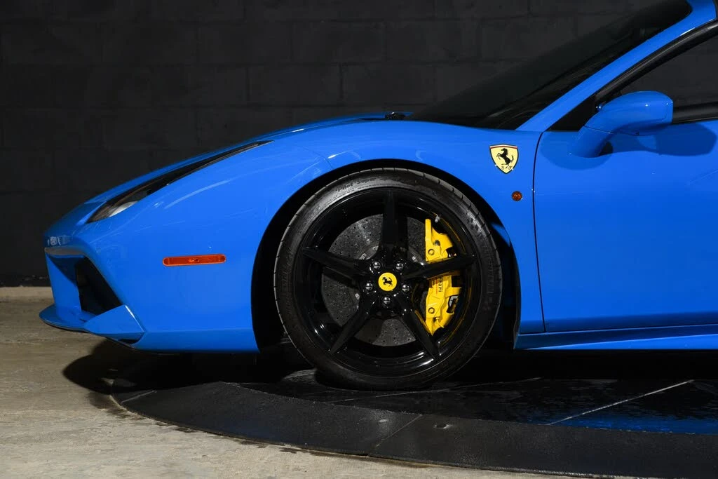 2017 Ferrari 488 Spider - Image 25 of 31