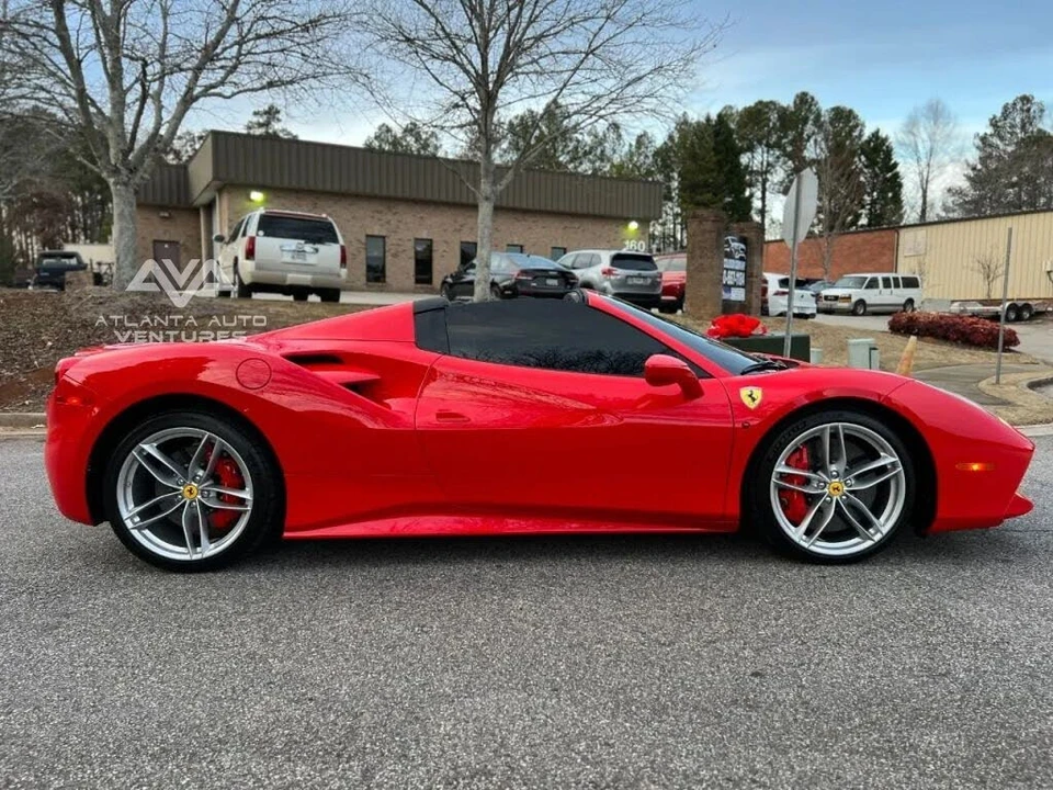 2017 Ferrari 488 Spider - Image 17 of 31