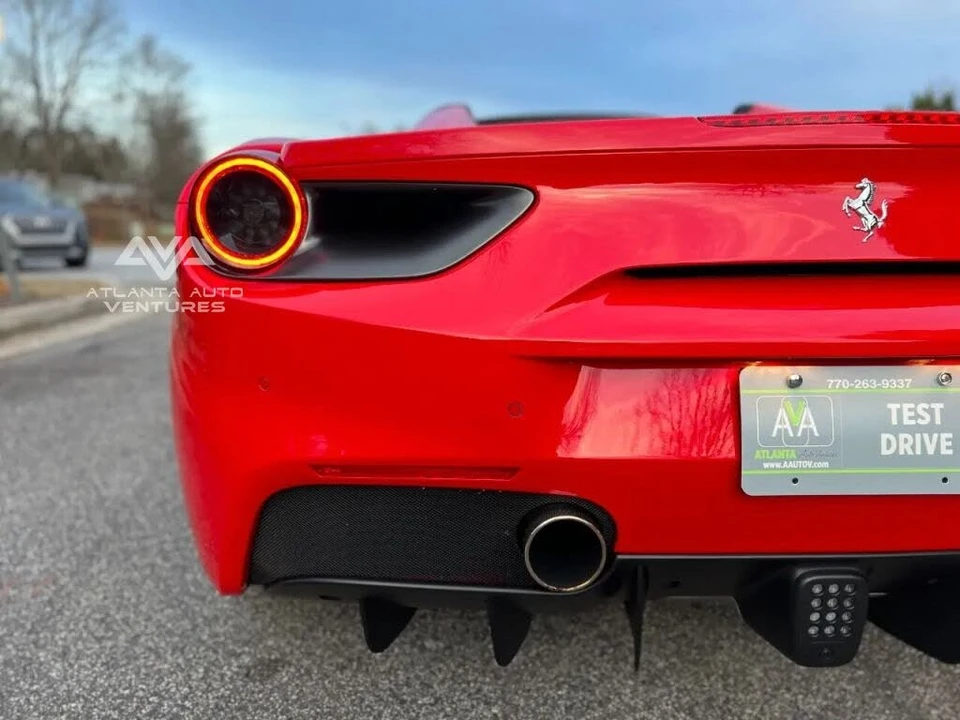 2017 Ferrari 488 Spider - Image 21 of 31