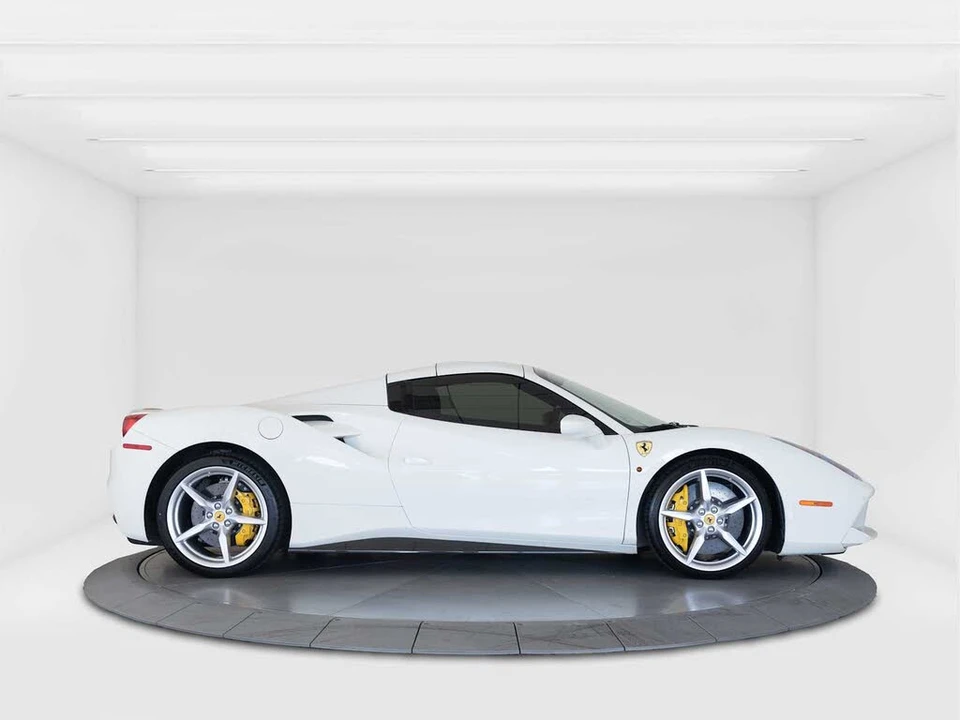 2017 Ferrari 488 Spider - Image 6 of 7