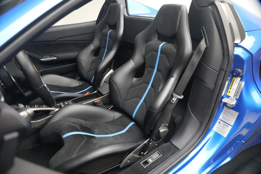 2017 Ferrari 488 Spider - Image 14 of 31