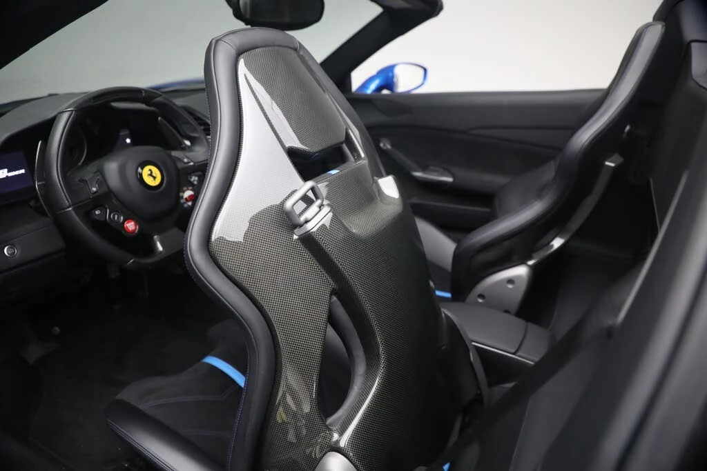 2017 Ferrari 488 Spider - Image 21 of 31