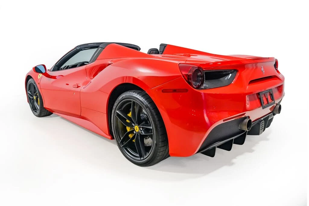 2017 Ferrari 488 Spider - Image 16 of 31
