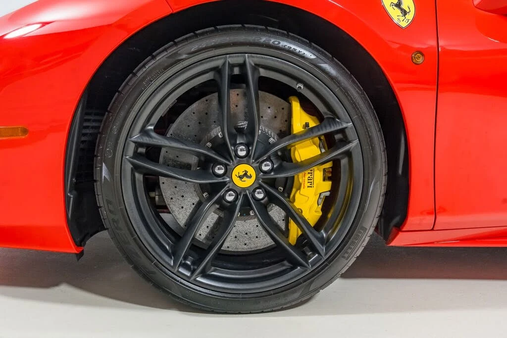 2017 Ferrari 488 Spider - Image 22 of 31