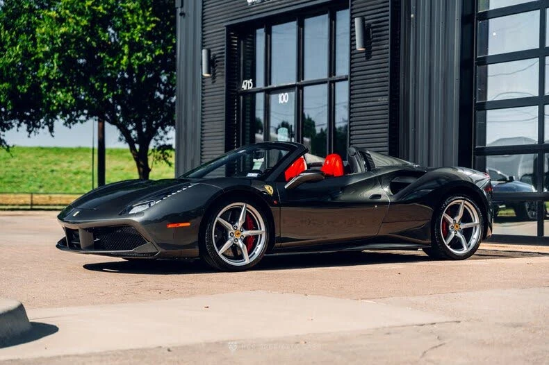 2017 Ferrari 488 Spider - Image 2 of 31