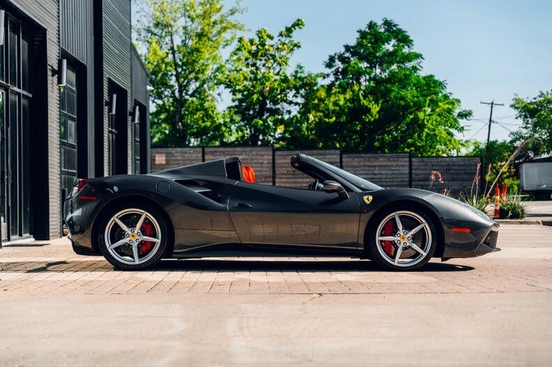 2017 Ferrari 488 Spider - Image 14 of 31