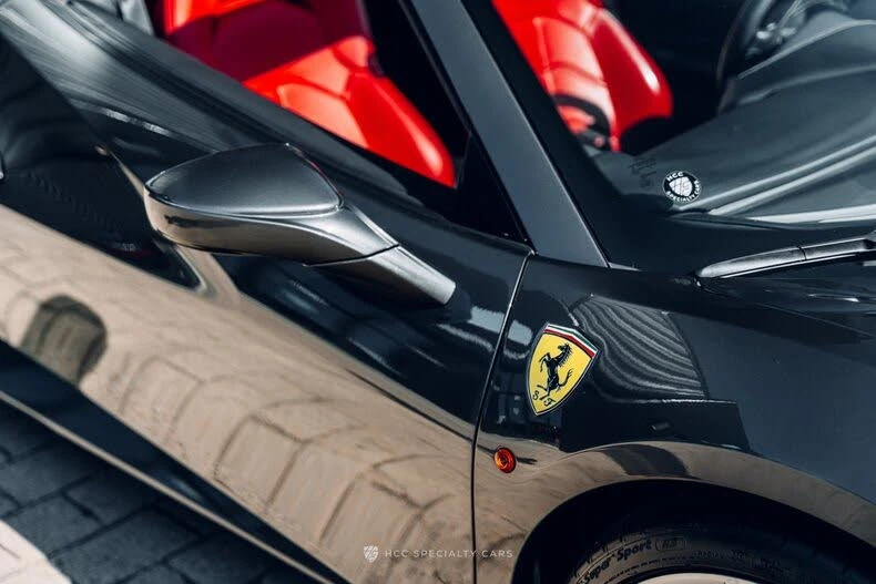 2017 Ferrari 488 Spider - Image 17 of 31
