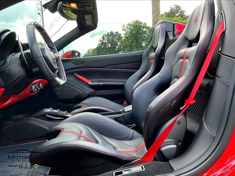 2017 Ferrari 488 Spider - Image 22 of 28