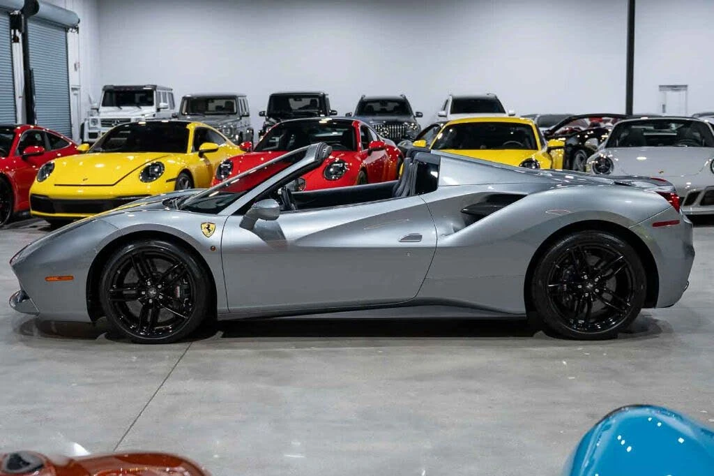 2017 Ferrari 488 Spider - Image 3 of 7