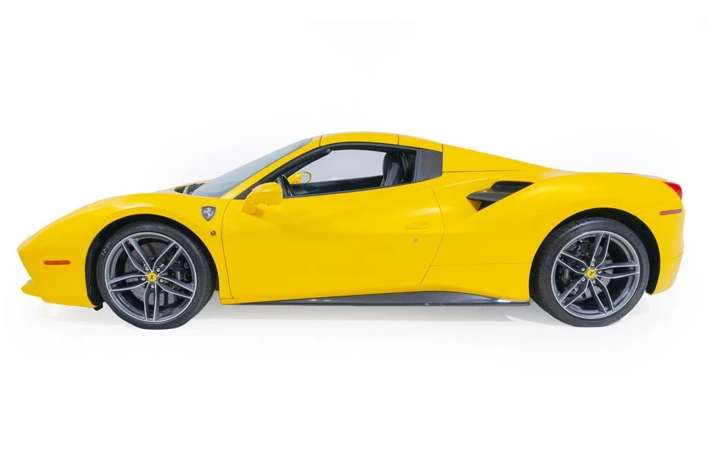 2017 Ferrari 488 Spider - Image 3 of 31