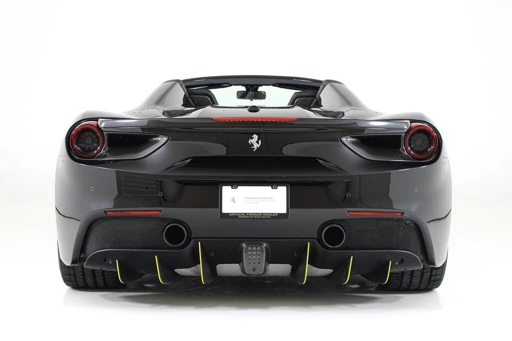 2017 Ferrari 488 Spider - Image 23 of 31