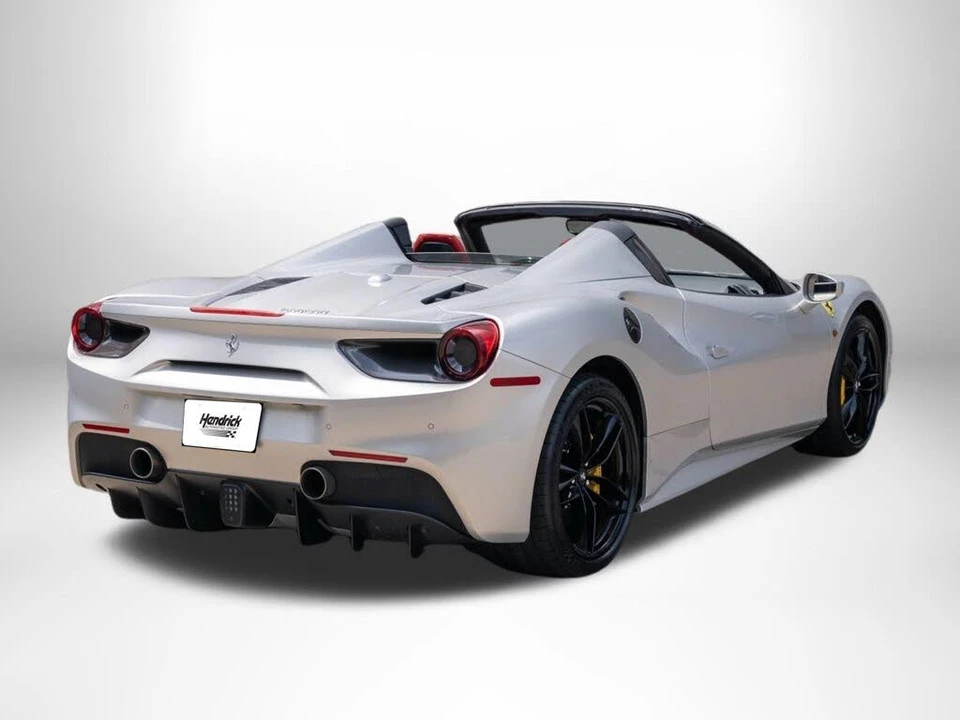 2017 Ferrari 488 Spider - Image 8 of 31