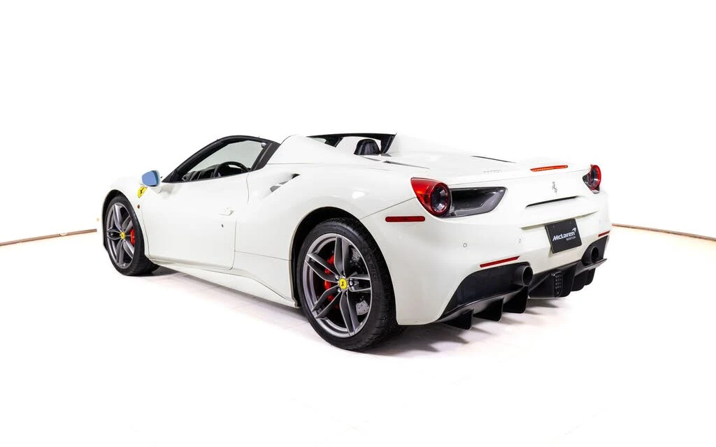 2017 Ferrari 488 Spider - Image 4 of 27
