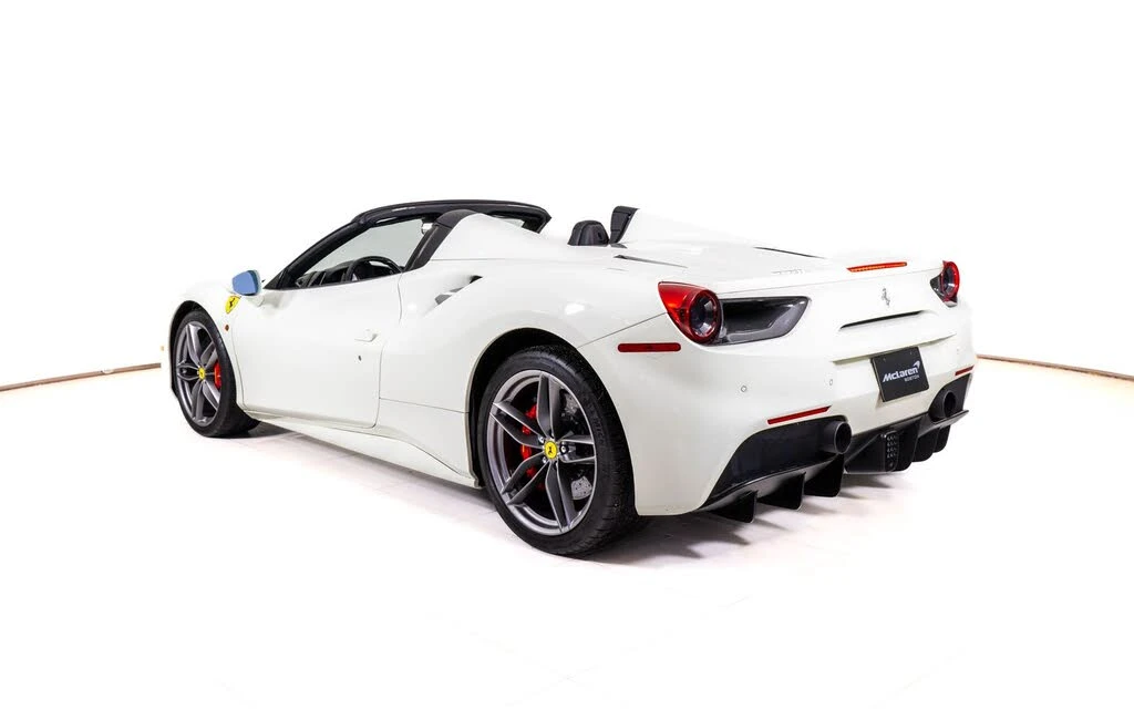 2017 Ferrari 488 Spider - Image 5 of 27