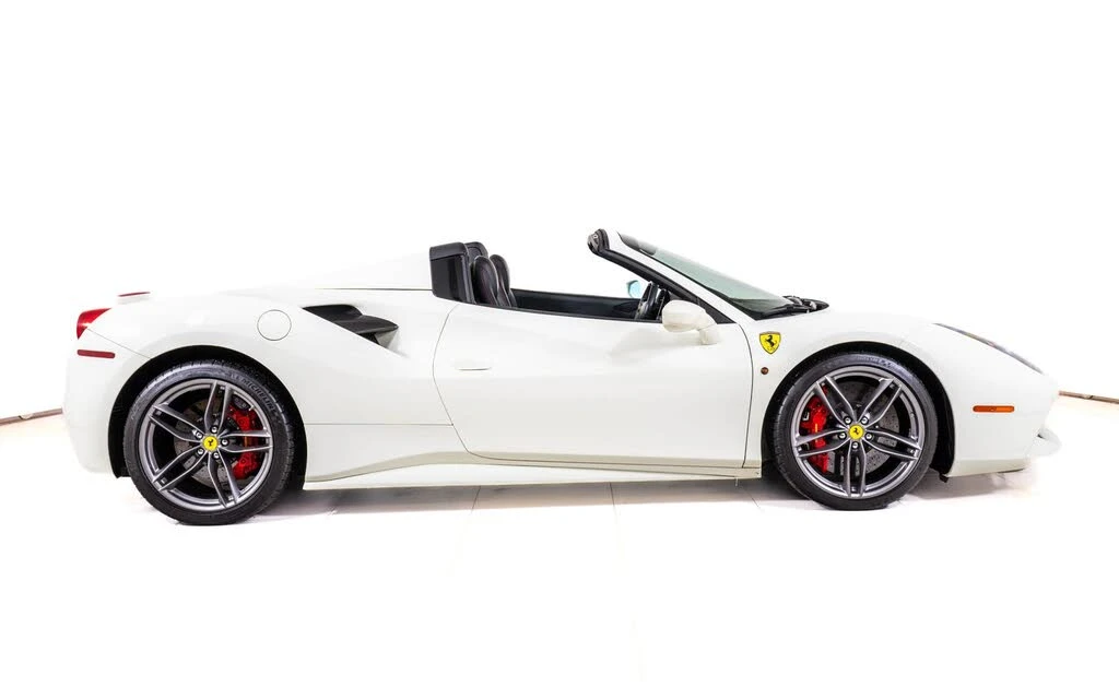 2017 Ferrari 488 Spider - Image 8 of 27