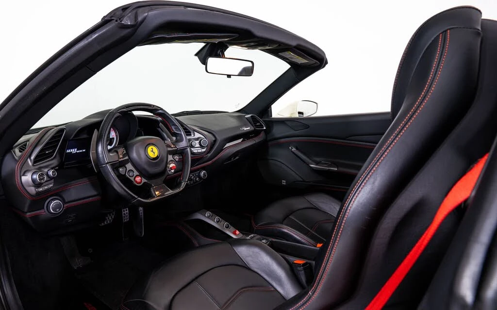 2017 Ferrari 488 Spider - Image 20 of 27