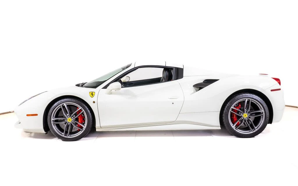 2017 Ferrari 488 Spider - Image 3 of 27