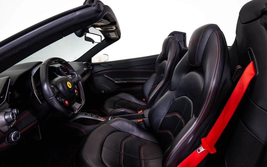 2017 Ferrari 488 Spider - Image 21 of 27