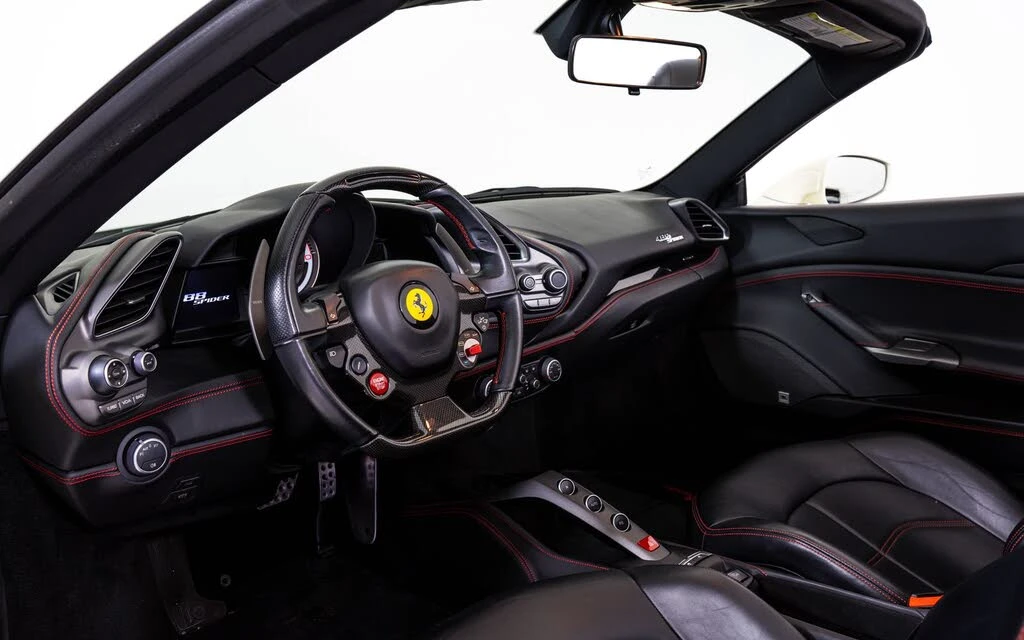 2017 Ferrari 488 Spider - Image 19 of 27
