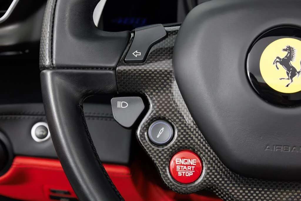 2017 Ferrari 488 Spider - Image 25 of 31