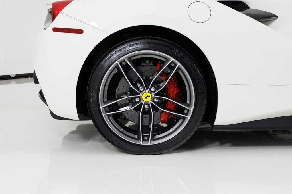 2017 Ferrari 488 Spider - Image 14 of 31