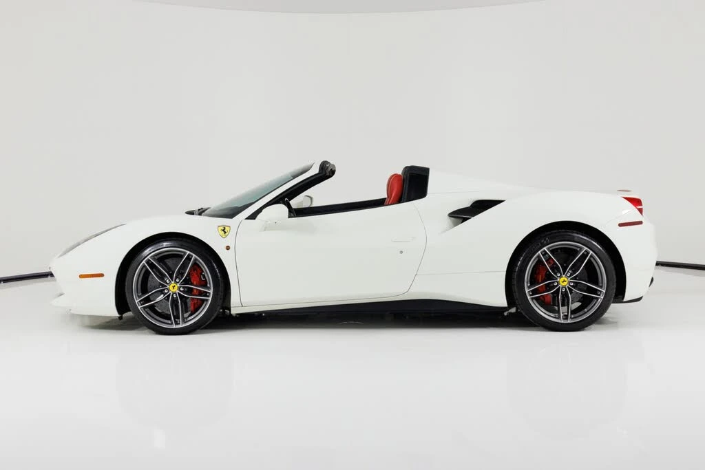 2017 Ferrari 488 Spider - Image 7 of 31