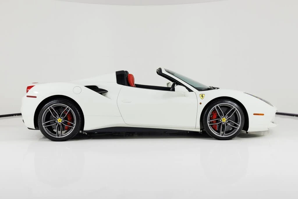2017 Ferrari 488 Spider - Image 2 of 31