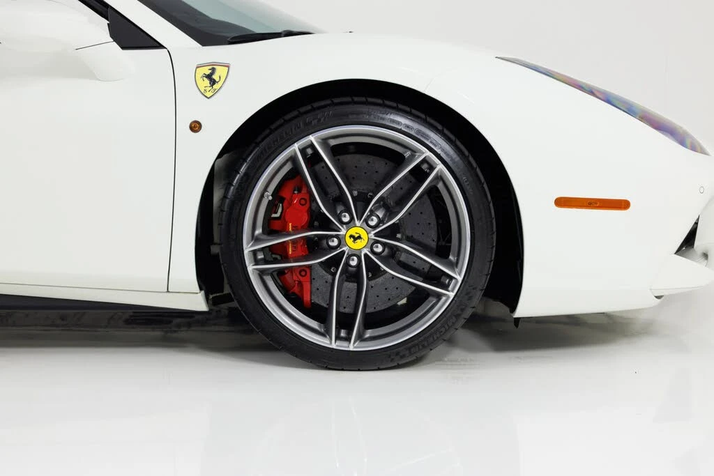 2017 Ferrari 488 Spider - Image 15 of 31