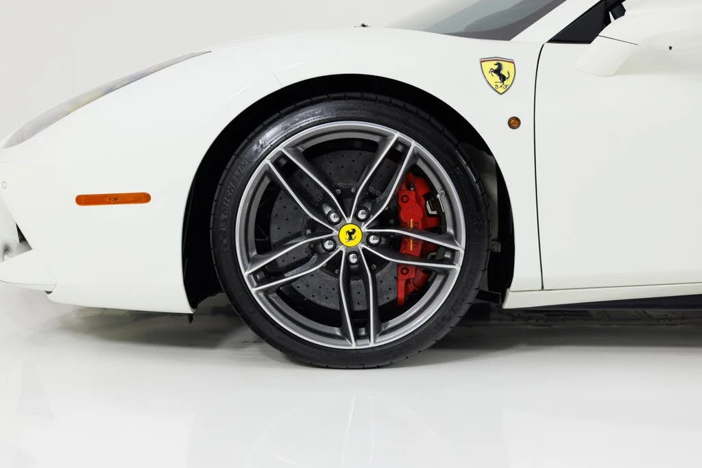 2017 Ferrari 488 Spider - Image 11 of 31