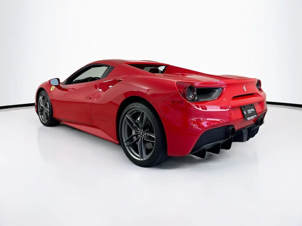 2017 Ferrari 488 Spider - Image 5 of 6