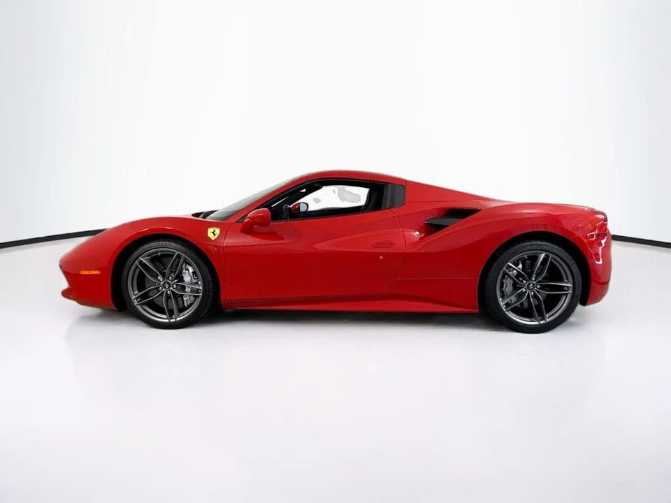 2017 Ferrari 488 Spider - Image 4 of 6