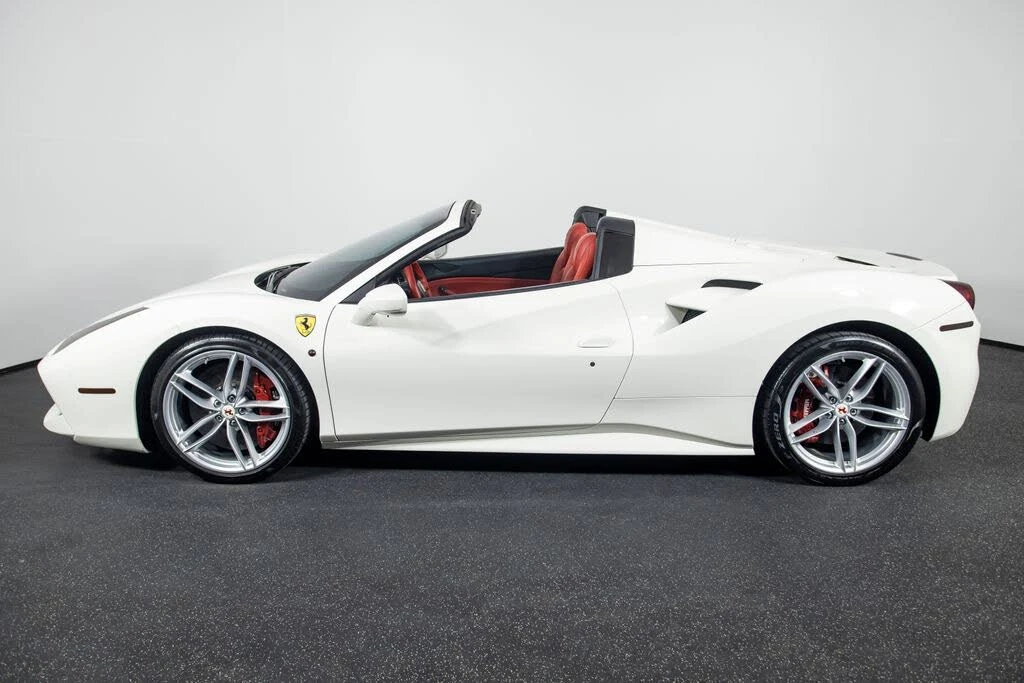 2017 Ferrari 488 Spider - Image 8 of 31
