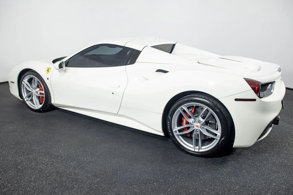 2017 Ferrari 488 Spider - Image 16 of 31