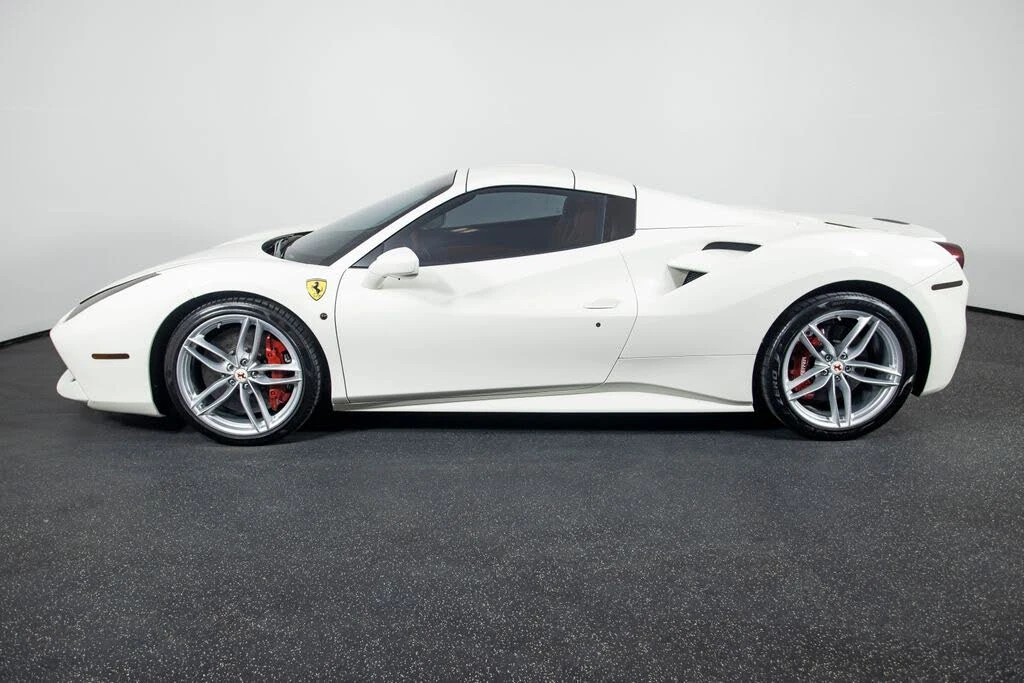 2017 Ferrari 488 Spider - Image 9 of 31