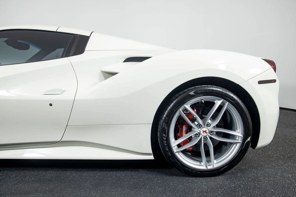 2017 Ferrari 488 Spider - Image 13 of 31