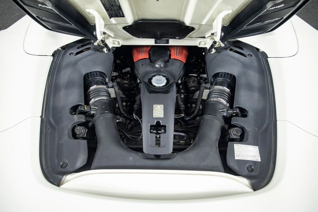 2017 Ferrari 488 Spider - Image 23 of 31