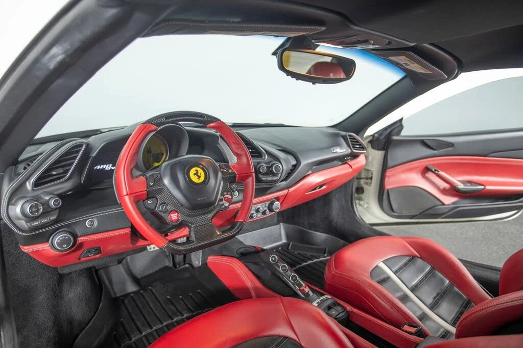 2017 Ferrari 488 Spider - Image 3 of 31