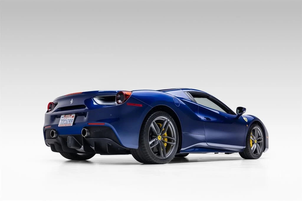 2017 Ferrari 488 Spider - Image 17 of 31