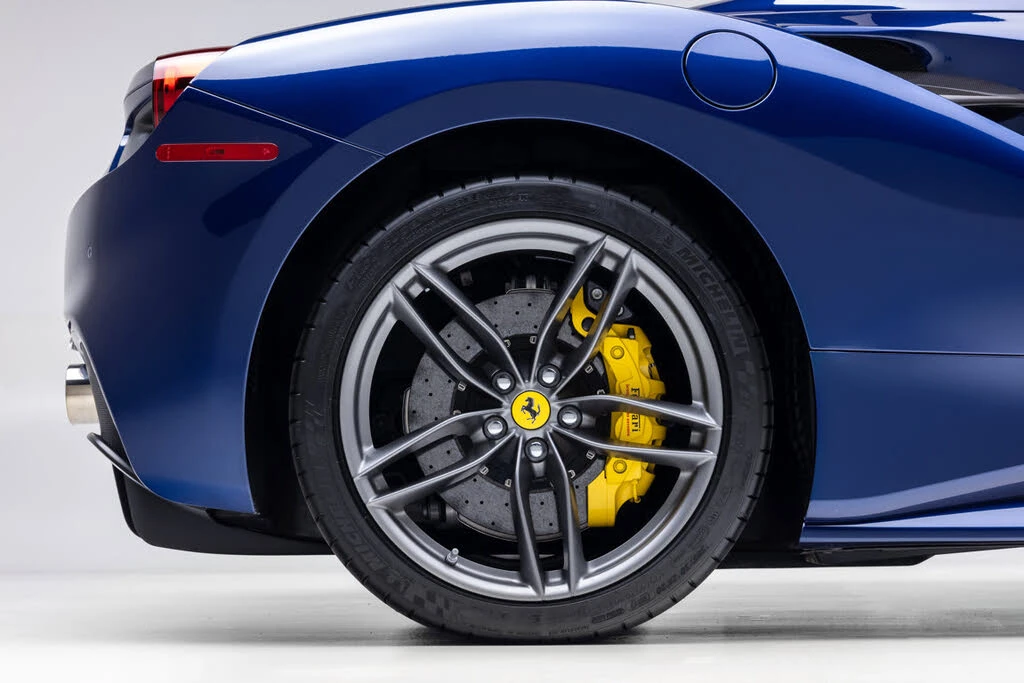 2017 Ferrari 488 Spider - Image 19 of 31