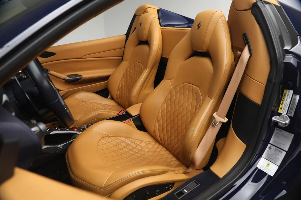 2017 Ferrari 488 Spider - Image 14 of 31