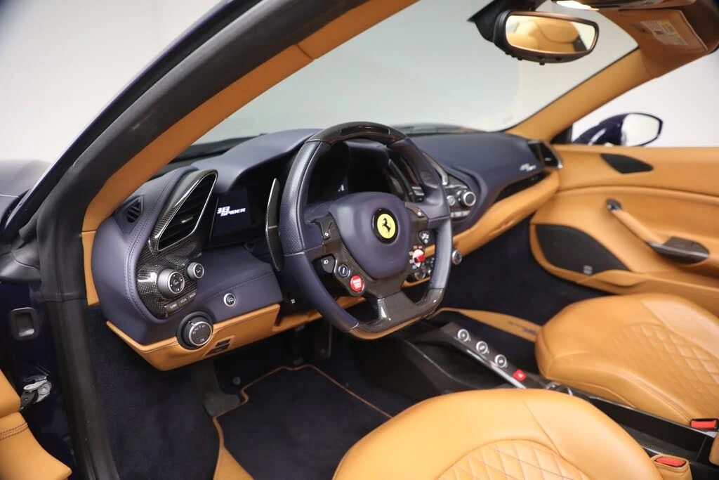 2017 Ferrari 488 Spider - Image 15 of 31