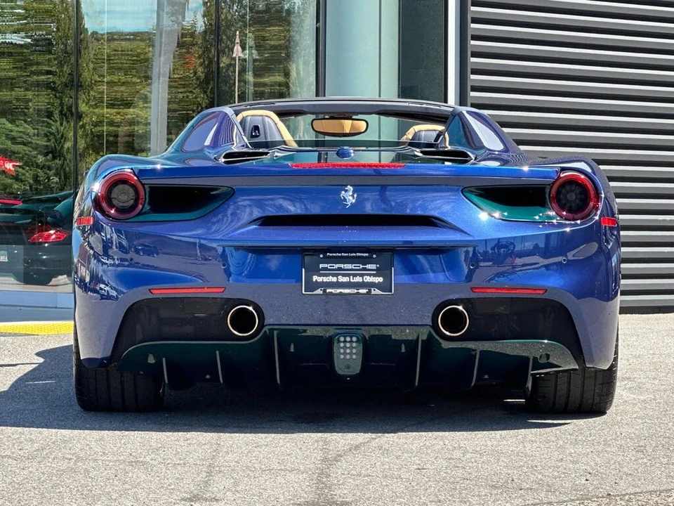 2017 Ferrari 488 Spider - Image 7 of 31