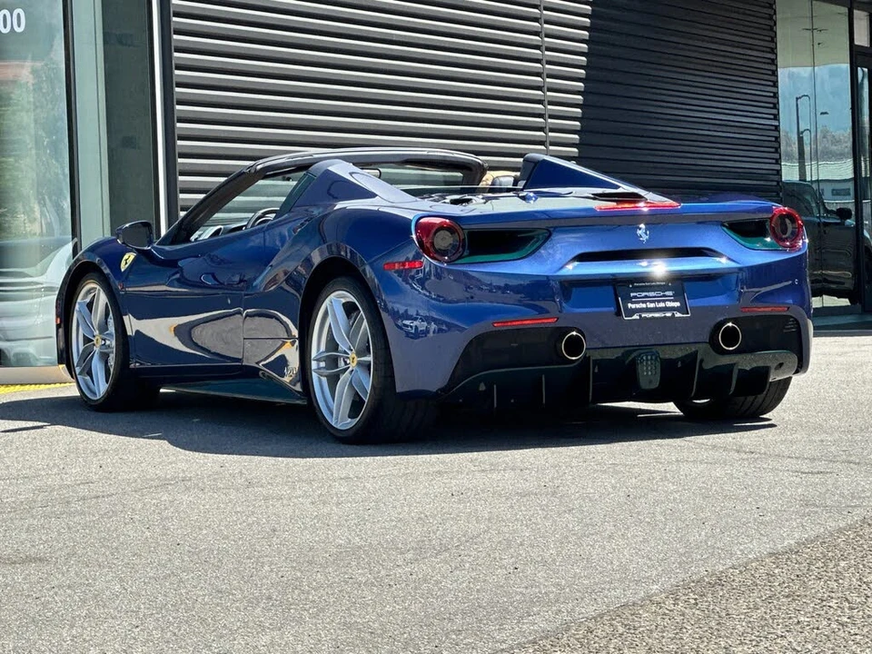 2017 Ferrari 488 Spider - Image 3 of 31