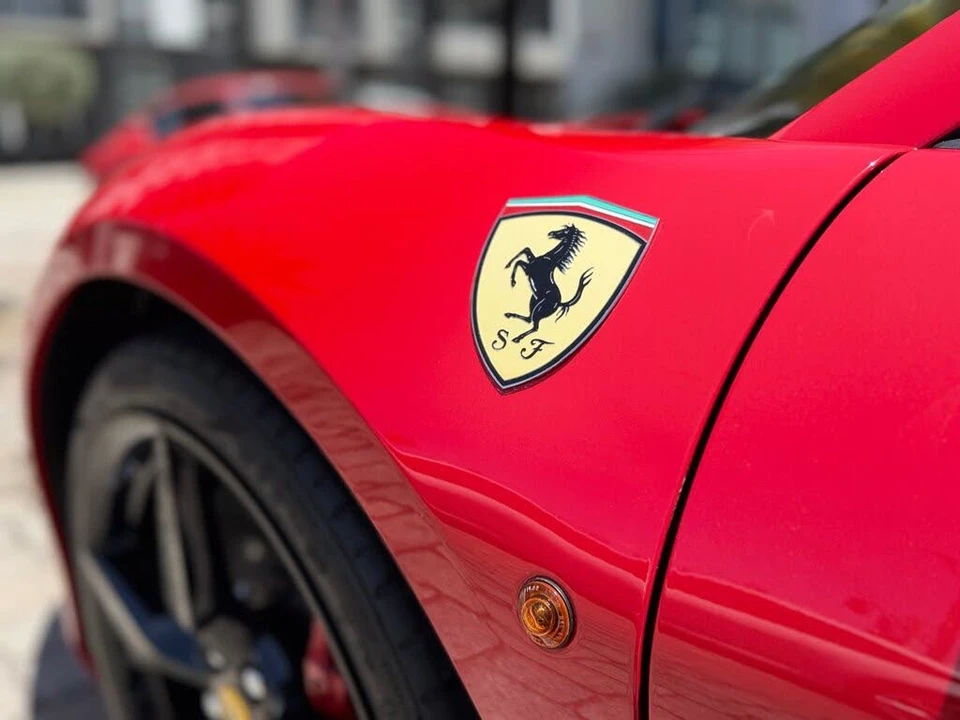 2017 Ferrari 488 Spider - Image 22 of 31