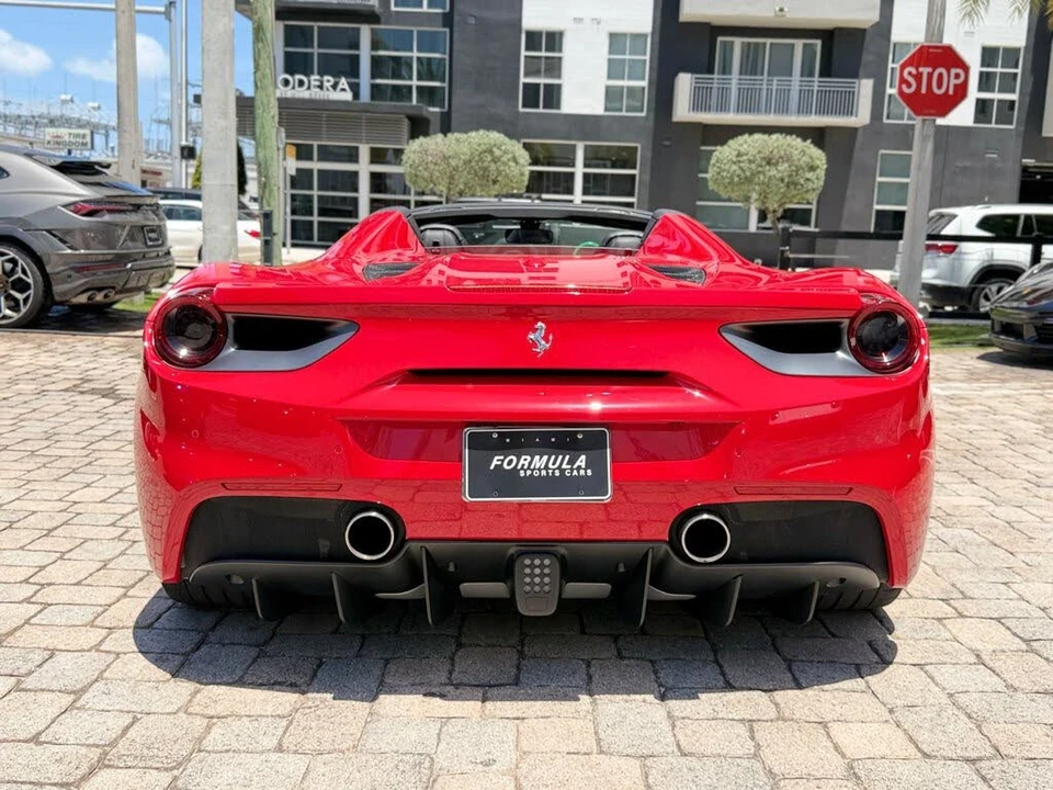 2017 Ferrari 488 Spider - Image 16 of 31