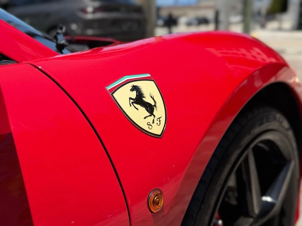 2017 Ferrari 488 Spider - Image 9 of 31