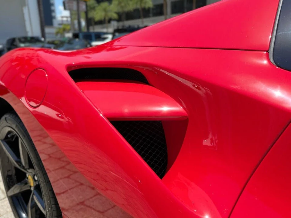 2017 Ferrari 488 Spider - Image 11 of 31