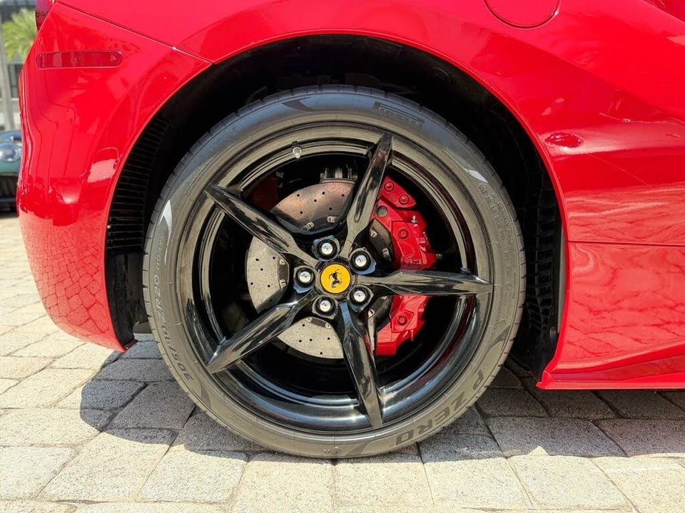 2017 Ferrari 488 Spider - Image 30 of 31